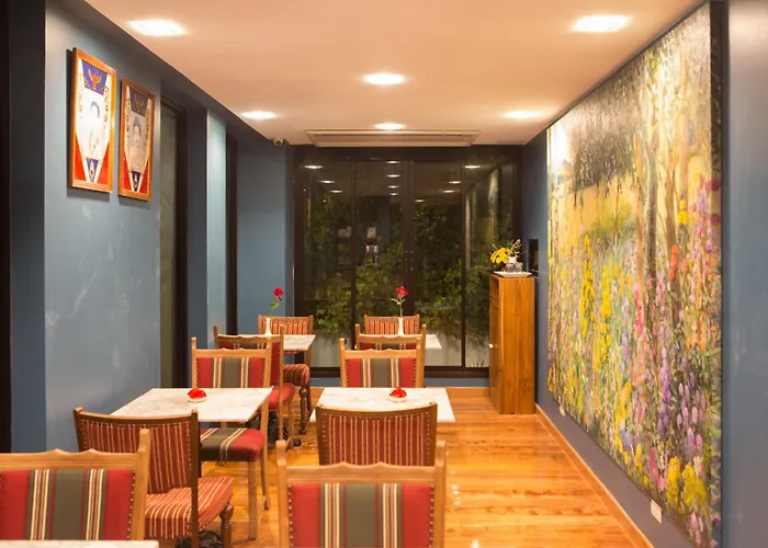 Hotel Nine Design Place 3*